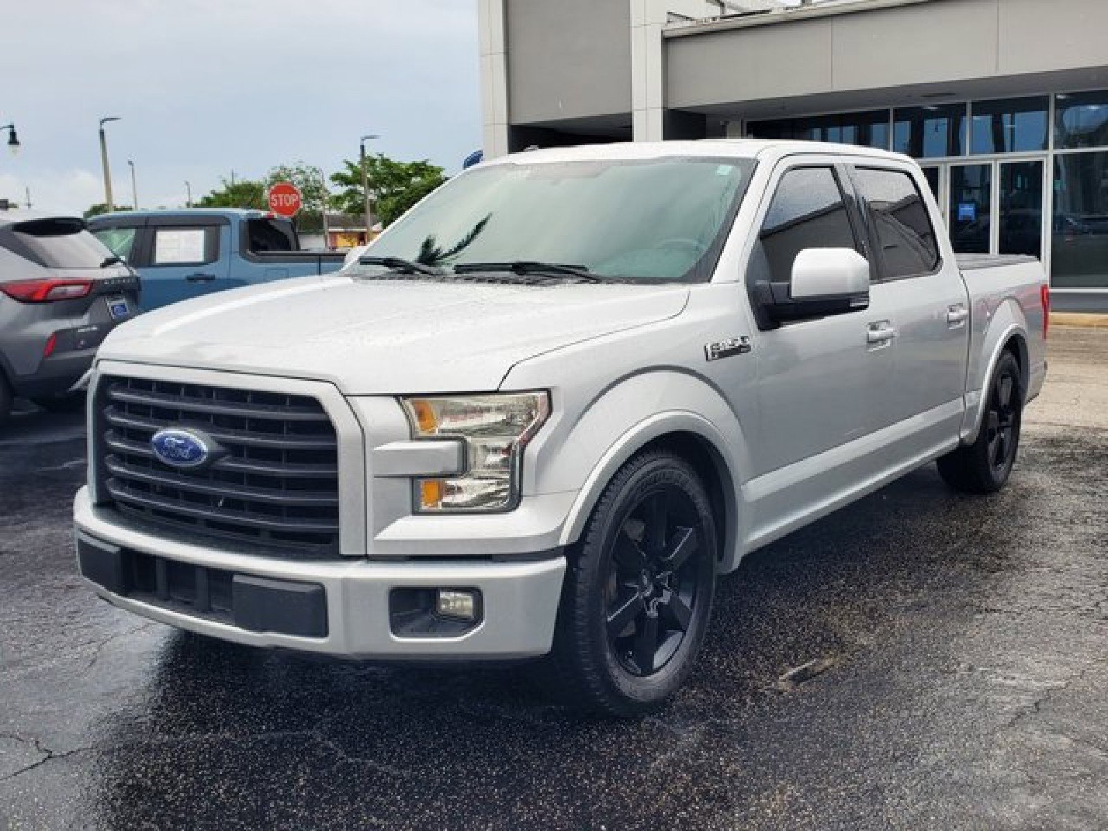 Used 2015 Ford F150 XLT w/ Equipment Group 301A Mid image 3