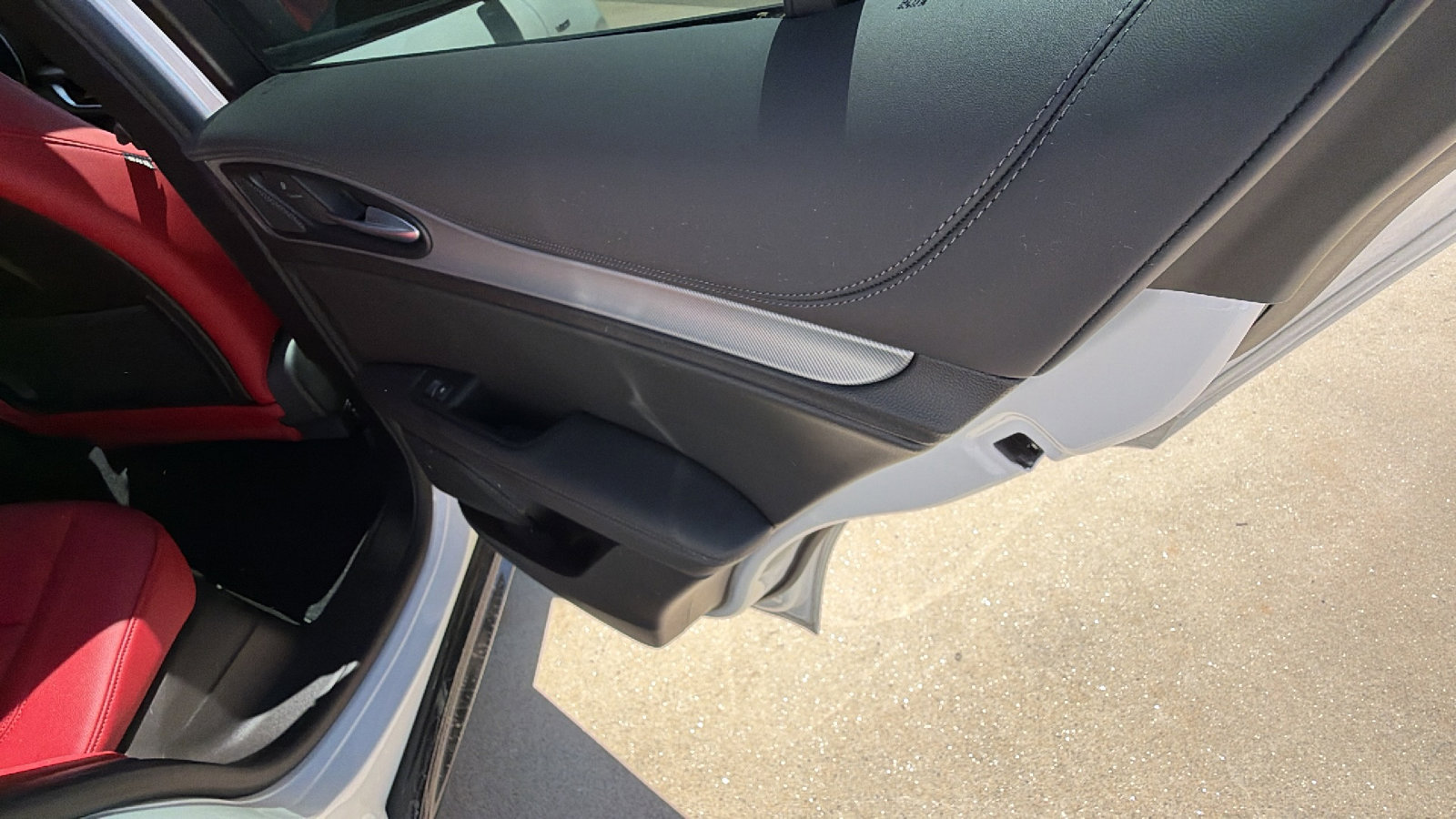 Used 2025 Alfa Romeo Stelvio Sprint image 21