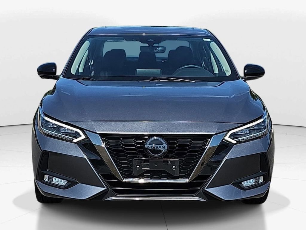 Used 2022 Nissan Sentra SR w/ SR Premium Package FWD image 12