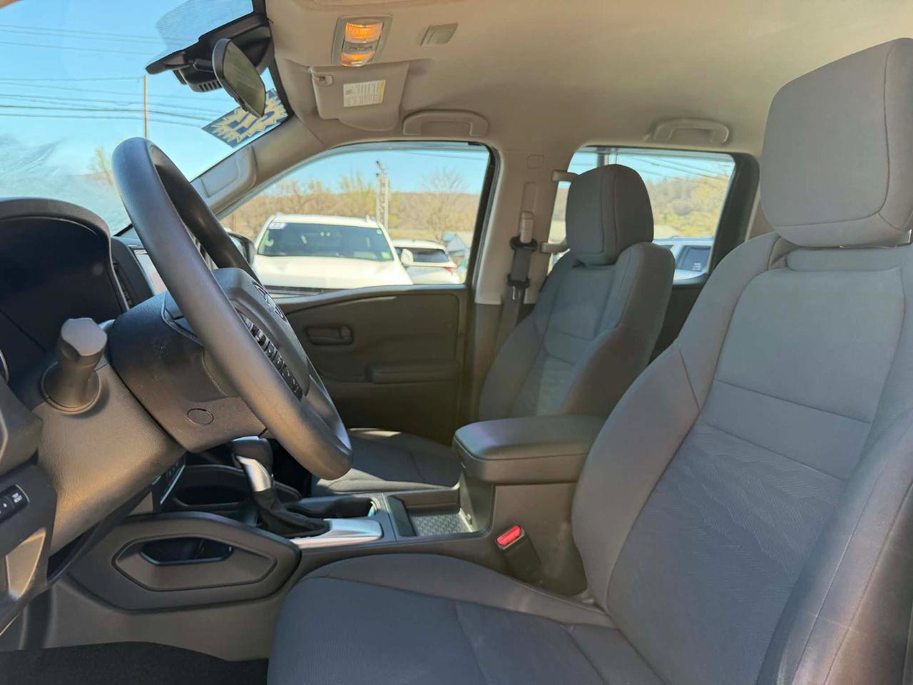 Used 2022 Nissan Frontier S w/ Technology Package image 9