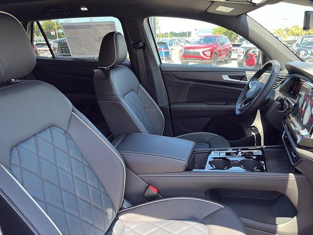 New 2025 Volkswagen Atlas Cross Sport SEL Premium R-Line image 9