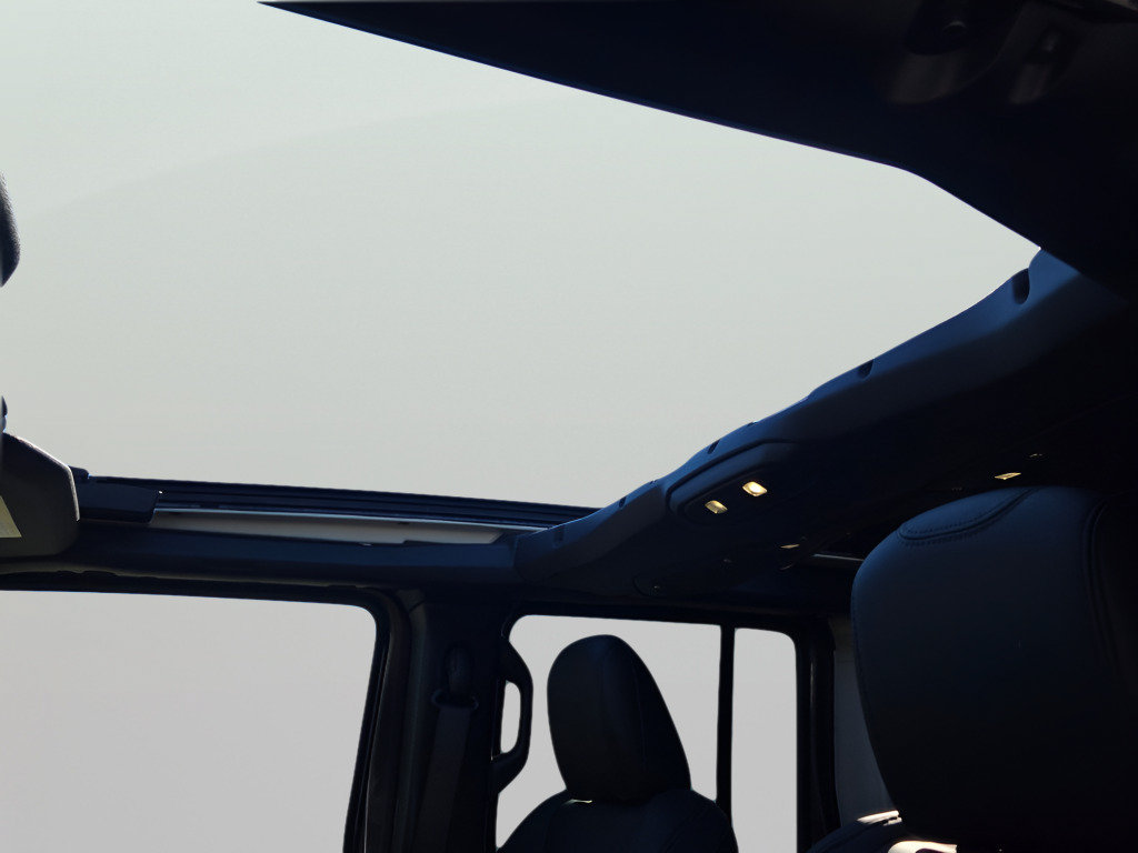 New 2027 Jeep Wrangler Unlimited Rubicon AWD/4WD image 34