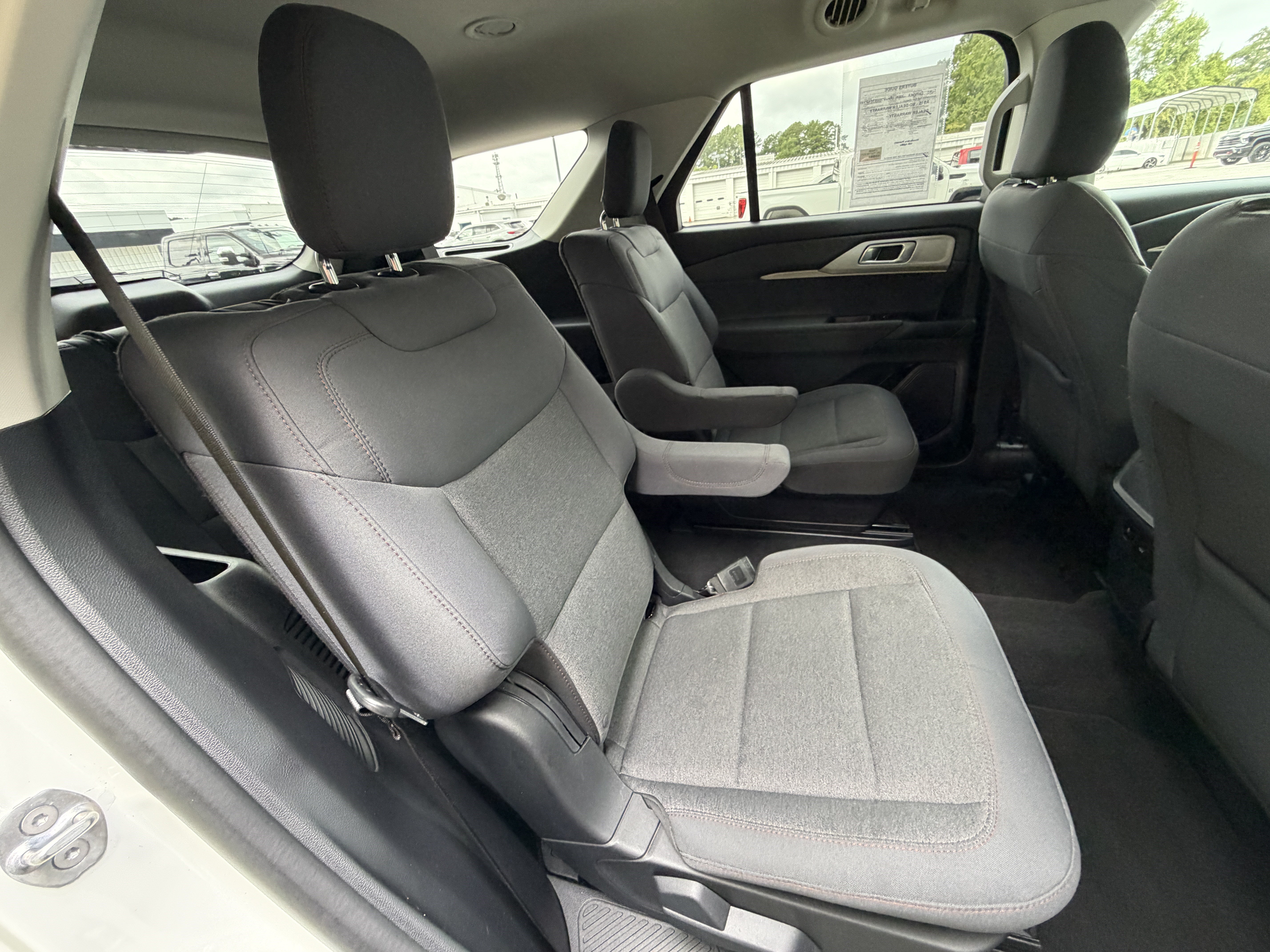 Used 2025 Ford Explorer Active RWD image 20