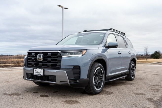 New 2026 Honda Pilot Touring image 3