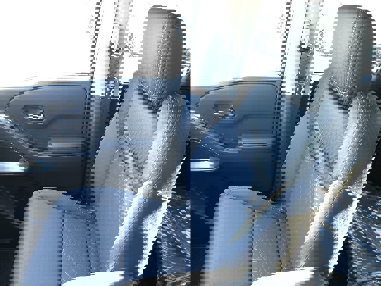 New 2026 Nissan Frontier SV w/ Tow Package image 30