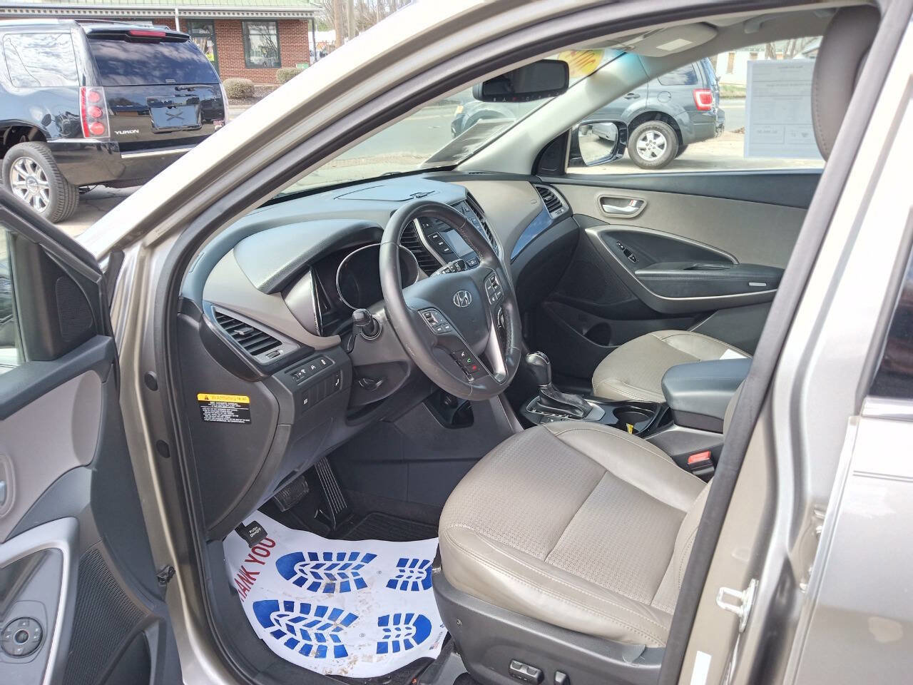 Used 2014 Hyundai Santa Fe Sport w/ Premium Equipment Package 03 FWD image 6