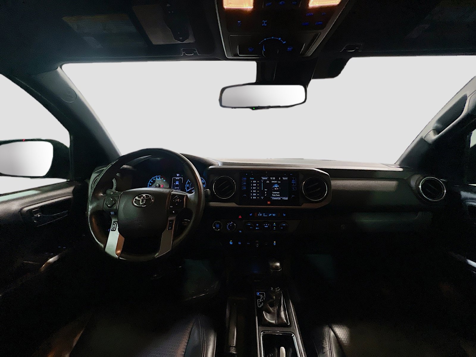 Used 2018 Toyota Tacoma TRD Off-Road AWD/4WD image 17