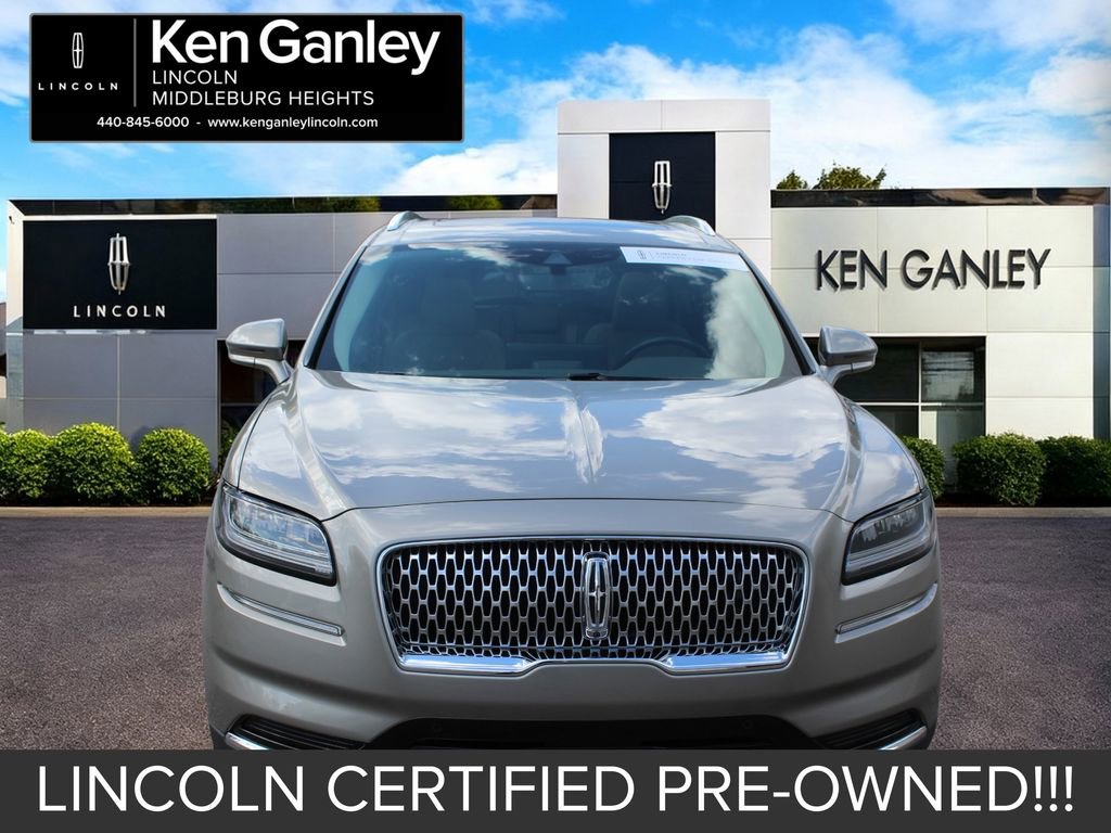 Used 2022 Lincoln Nautilus Reserve AWD/4WD image 2