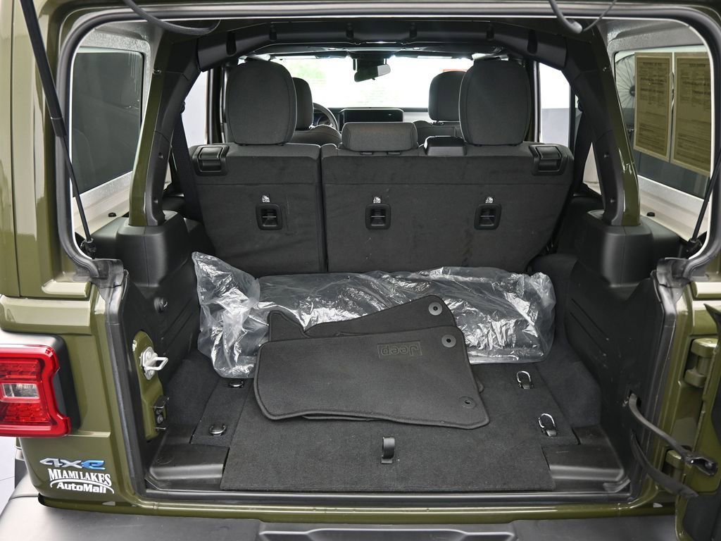 Used 2024 Jeep Wrangler Unlimited Sahara image 42