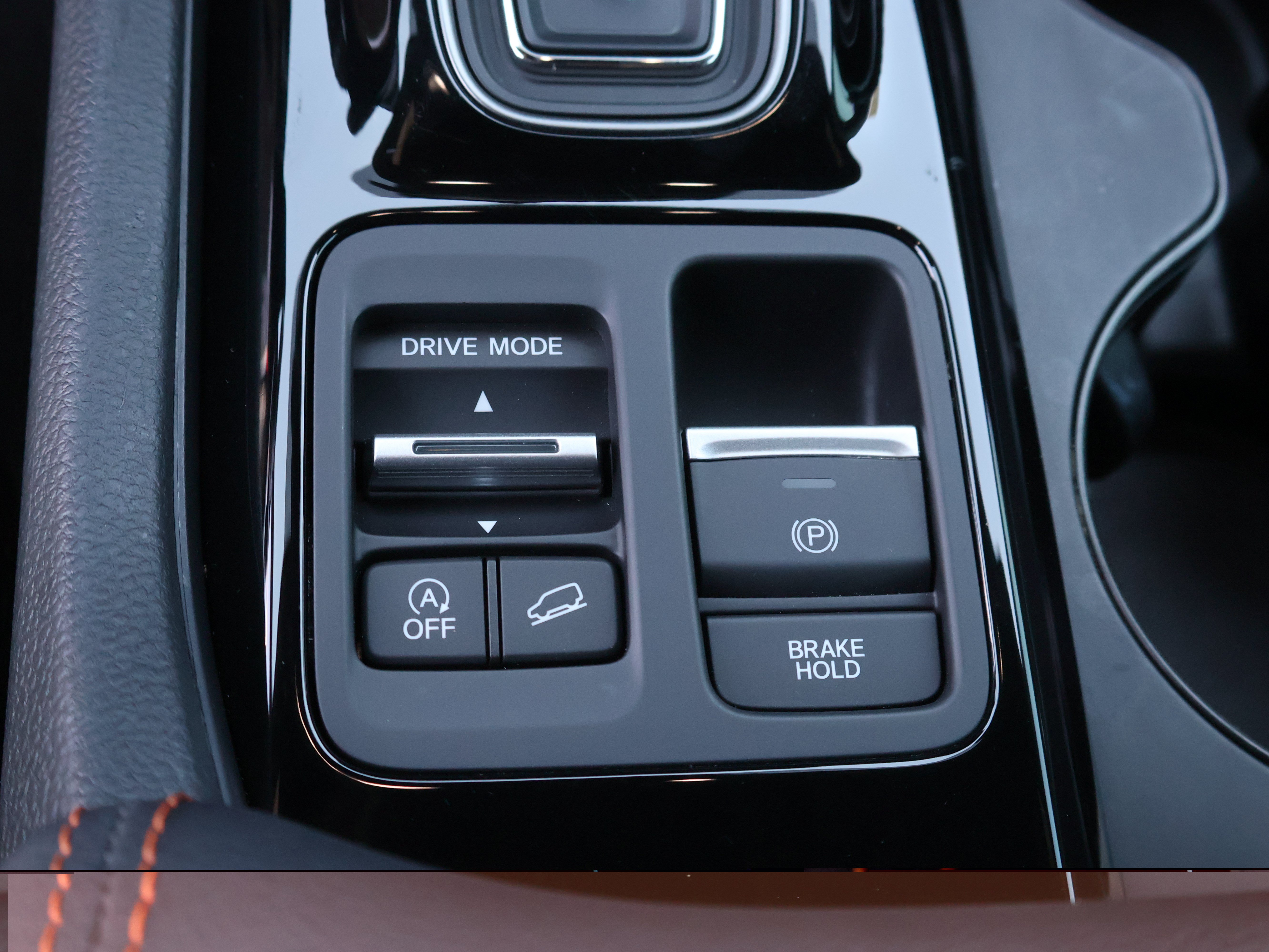 Used 2025 Honda Pilot TrailSport image 32
