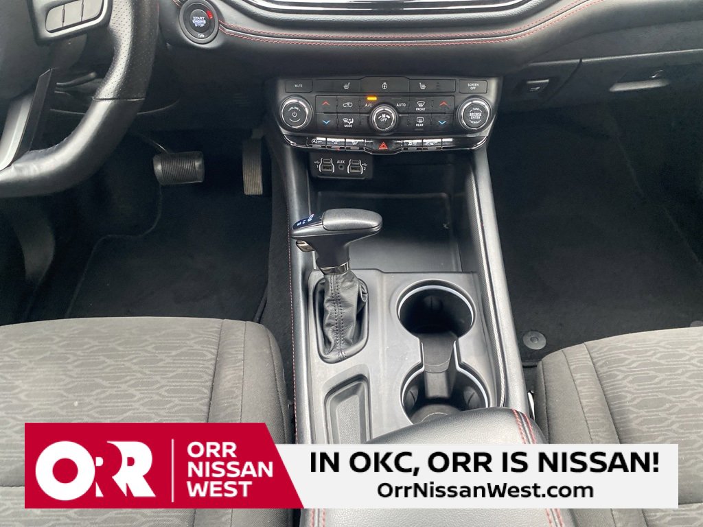 Used 2023 Dodge Durango GT image 28