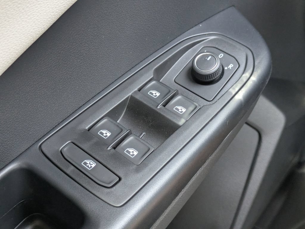 New 2026 Volkswagen Taos S FWD image 22