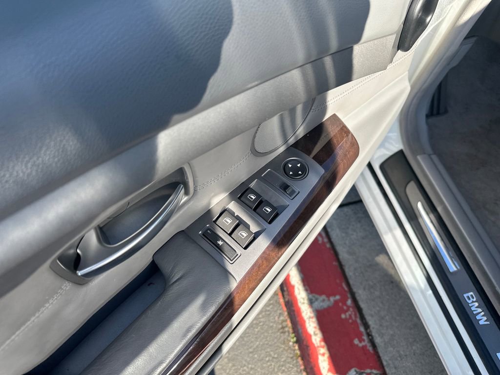 Used 2003 BMW 745Li image 11