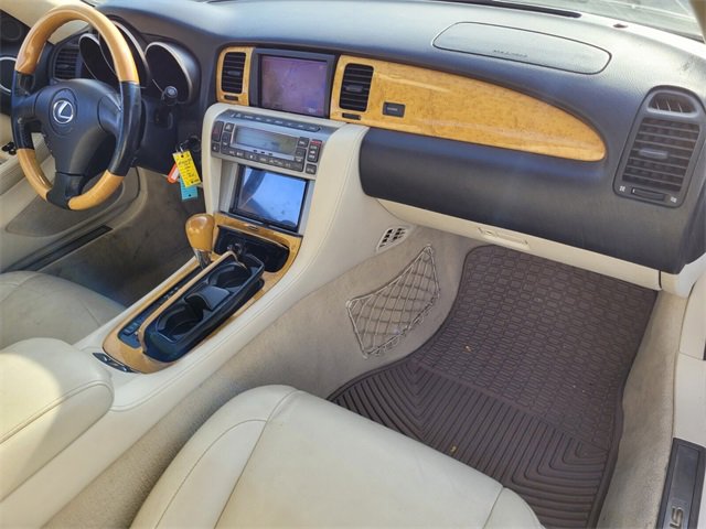 Used 2004 Lexus SC 430 Convertible image 15