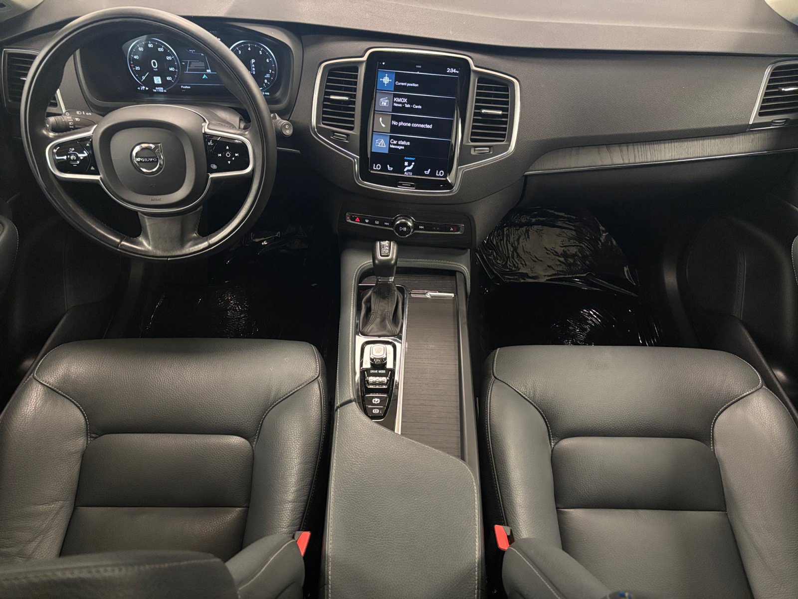 Used 2020 Volvo XC90 T6 Momentum AWD/4WD image 15