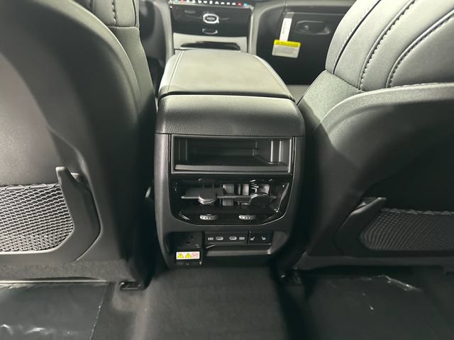 New 2026 Jeep Grand Cherokee Limited AWD/4WD image 15