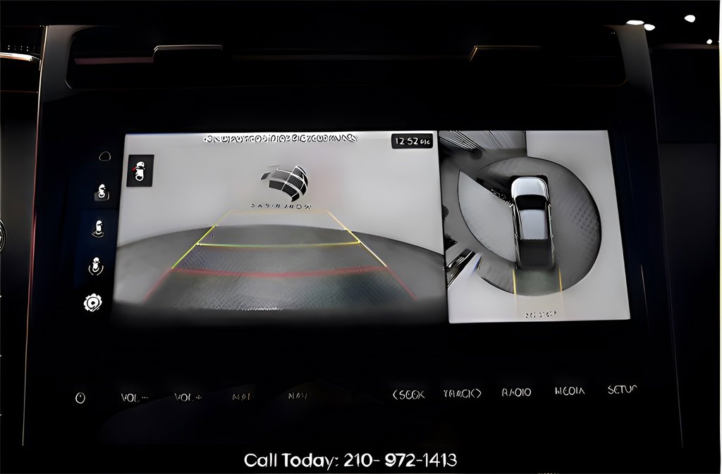 Used 2024 Hyundai Santa Cruz Limited image 17