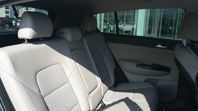 Used 2020 Kia Sportage EX image 8