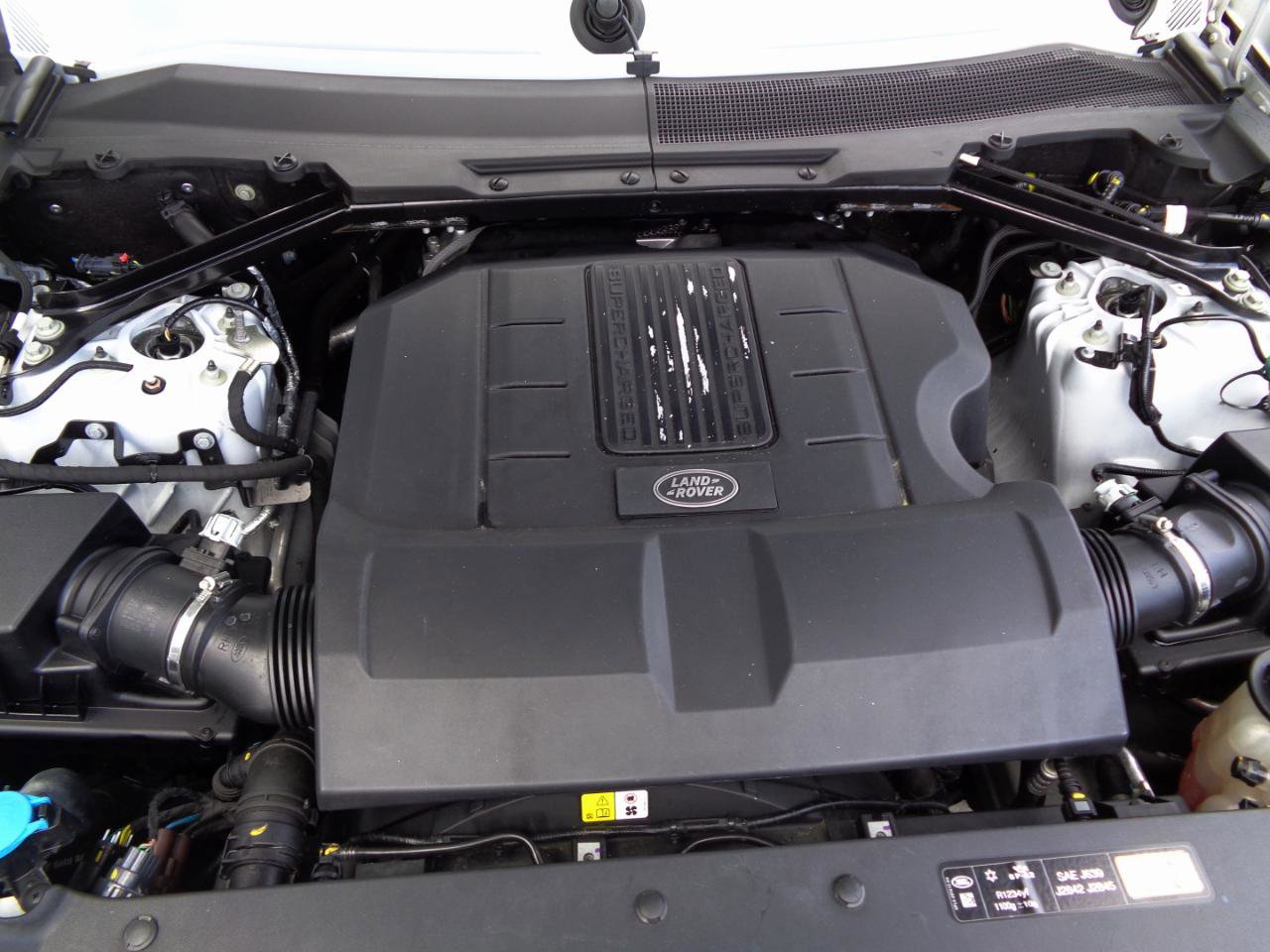 Used 2023 Land Rover Defender 110 V8 image 19