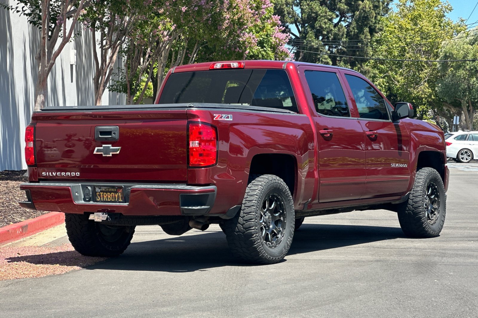 Used 2016 Chevrolet Silverado 1500 LT w/ All Star Edition AWD/4WD image 4