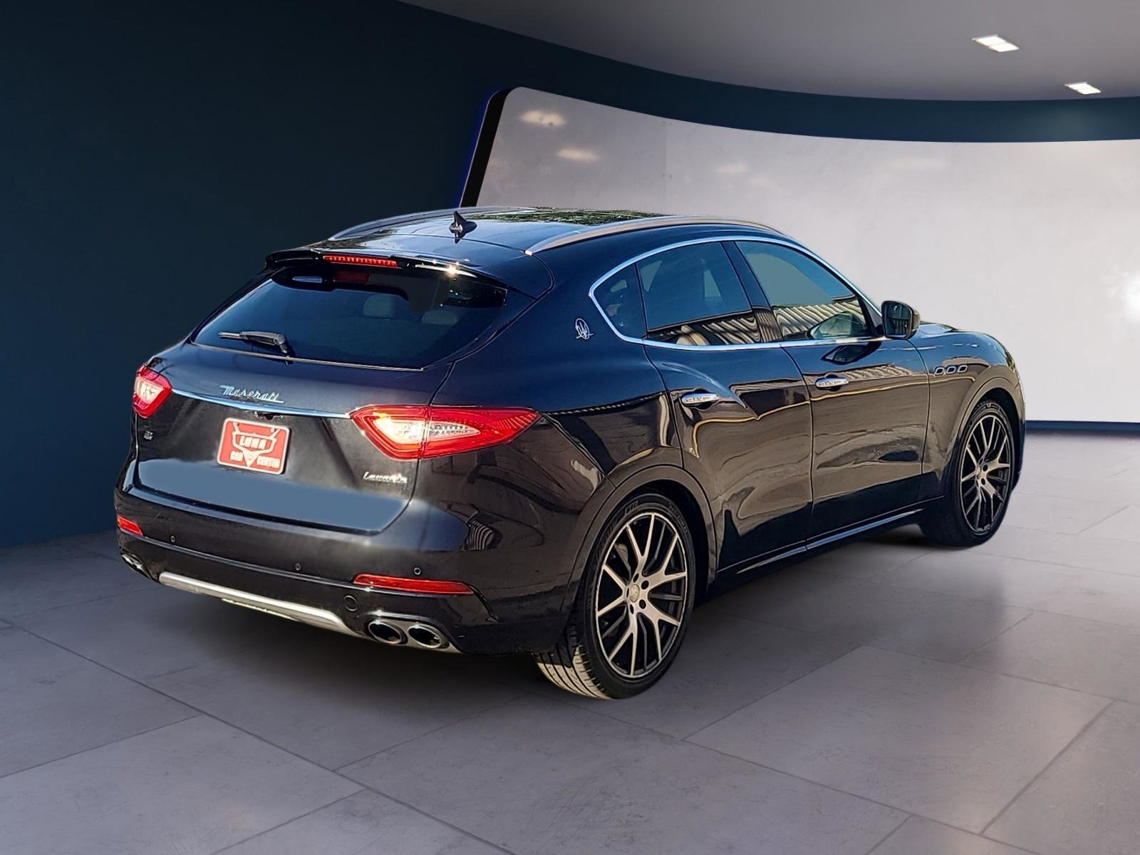 Used 2017 Maserati Levante w/ Sport Package AWD/4WD image 5