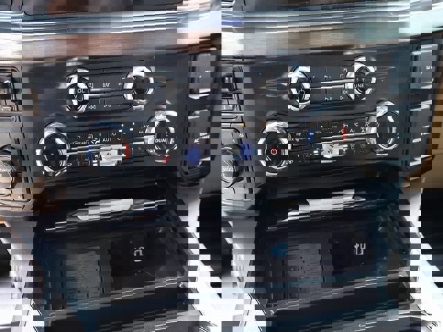 Certified 2023 Ford F250 Lariat w/ Sport Appearance Package image 26