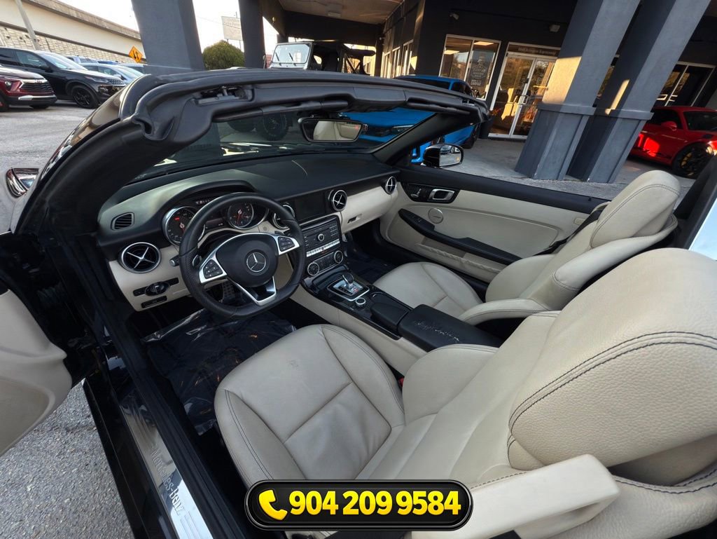Used 2018 Mercedes-Benz SLC 300 image 25