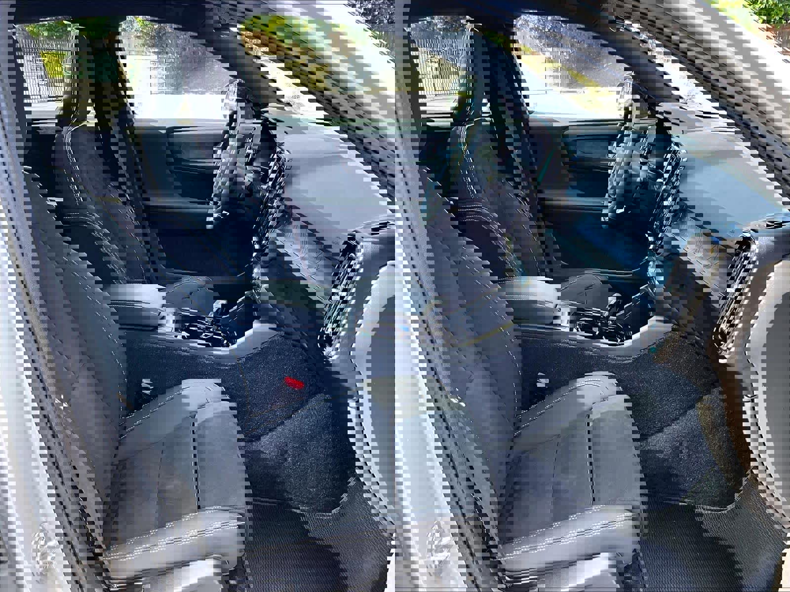 Used 2023 Volvo C40 P8 Recharge Plus image 9