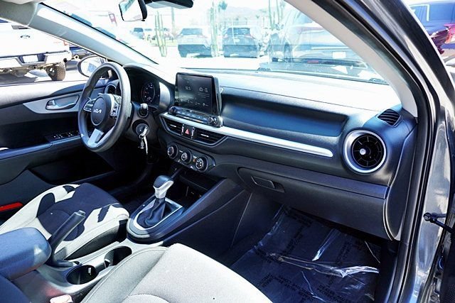 Used 2024 Kia Forte LXS FWD image 16