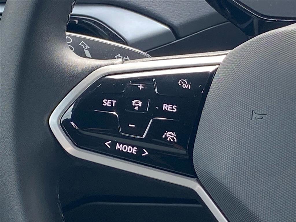 Certified 2023 Volkswagen ID.4 Pro image 7