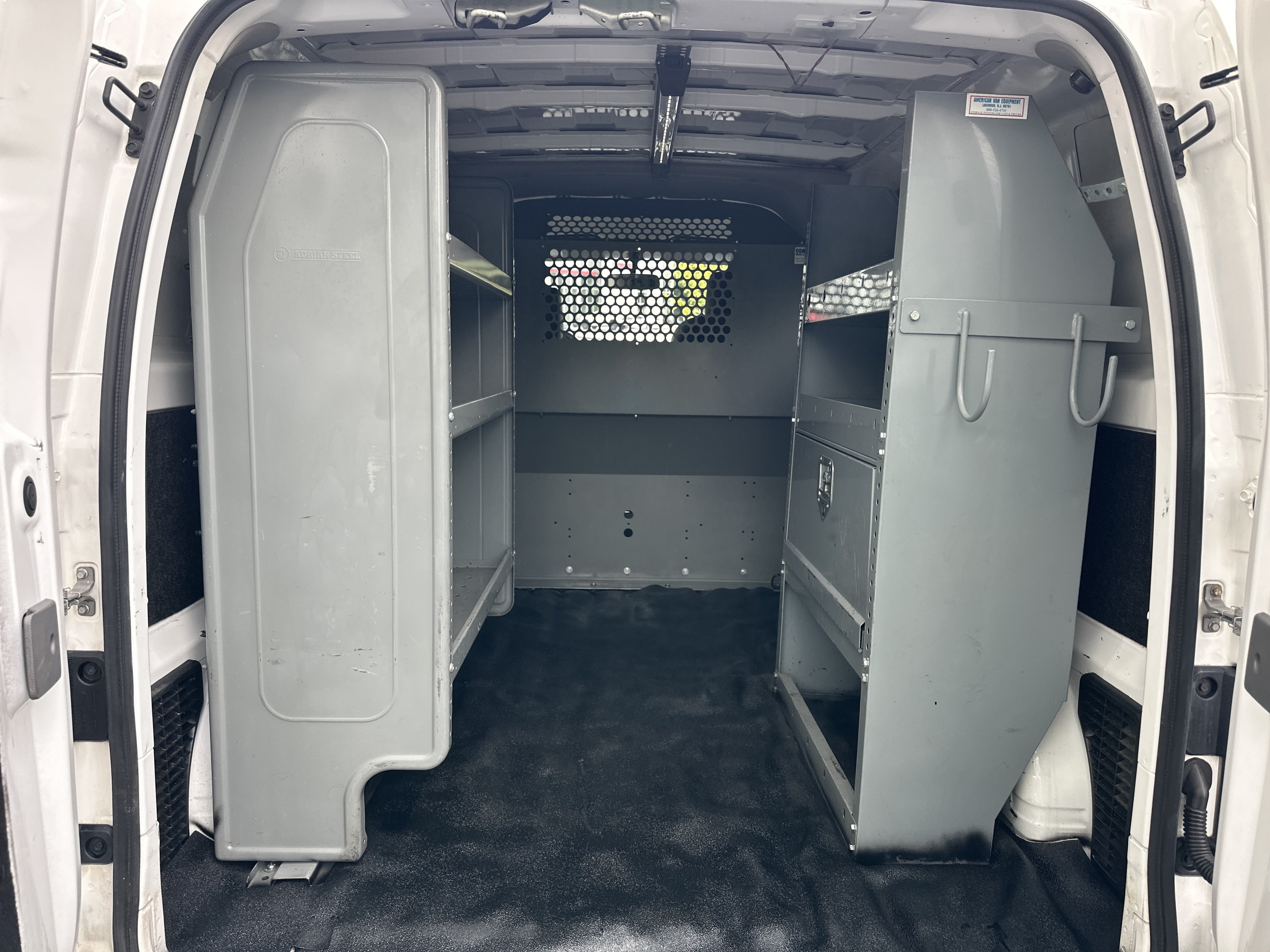 Used 2016 Nissan NV200 SV w/ Technology Package FWD image 4