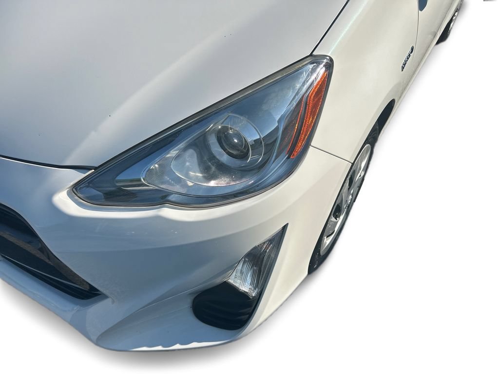 Used 2016 Toyota Prius C Two FWD image 31