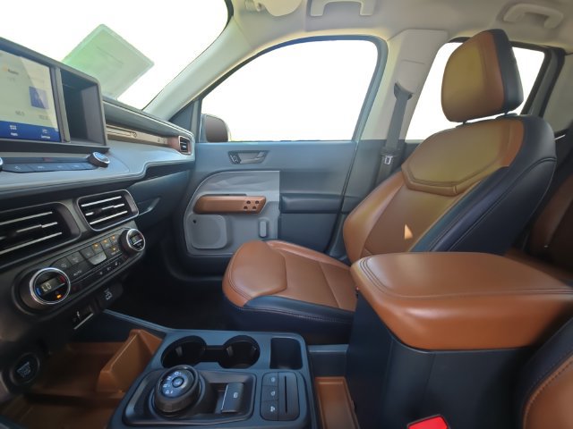 Used 2022 Ford Maverick Lariat w/ Lariat Luxury Package FWD image 11