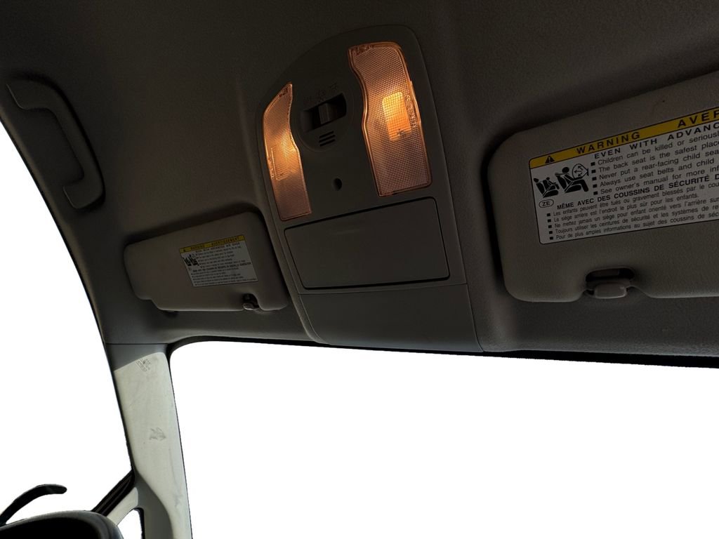 Used 2015 Toyota Prius Three image 27