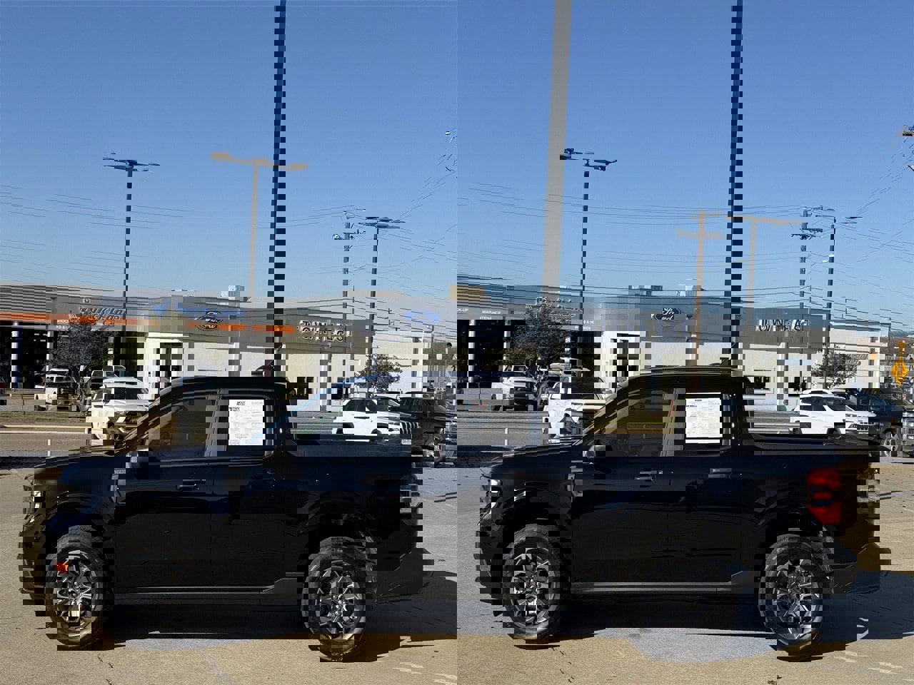 Certified 2025 Ford Maverick XLT w/ Equipment Group 302A image 3