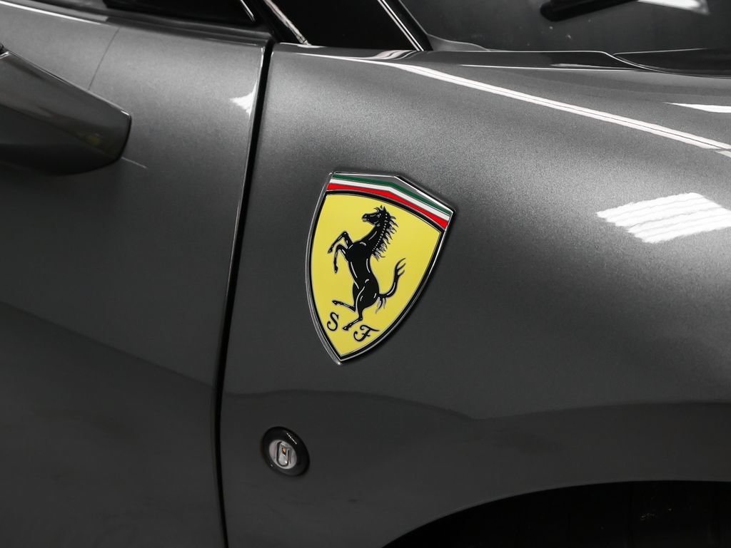Certified 2022 Ferrari F8 Tributo RWD image 12