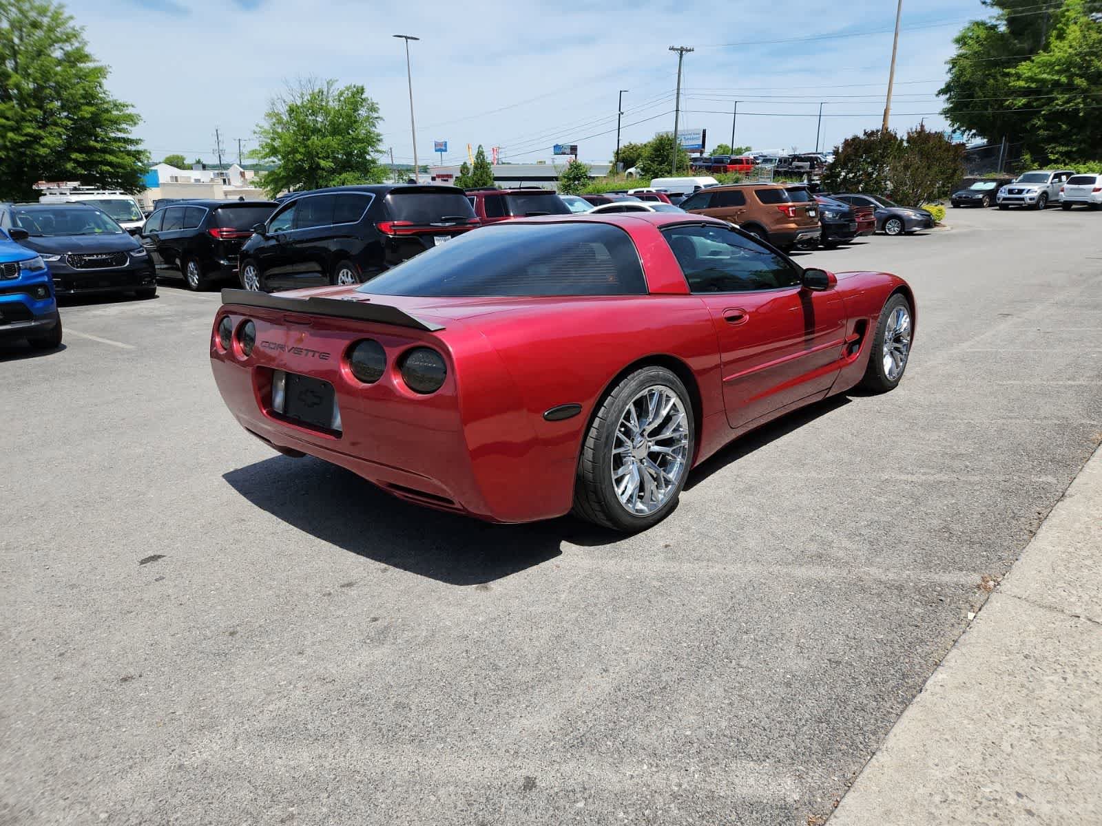 Used 2001 Chevrolet Corvette Coupe w/ Preferred Equipment Group2 RWD image 5