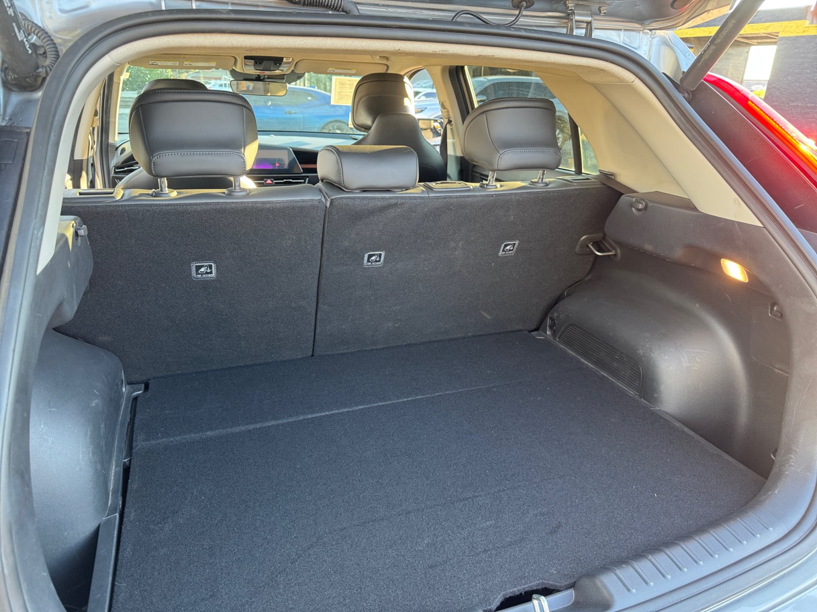 Used 2023 Kia Niro Wind w/ Wind Preserve Package FWD image 17