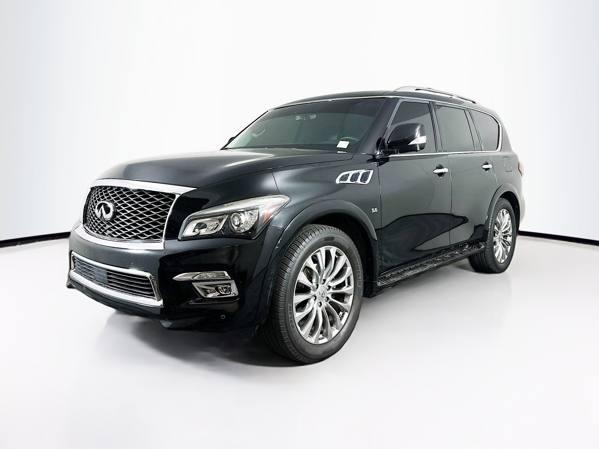 Used 2016 INFINITI QX80 Luxe w/ 22" Wheel Package RWD image 3