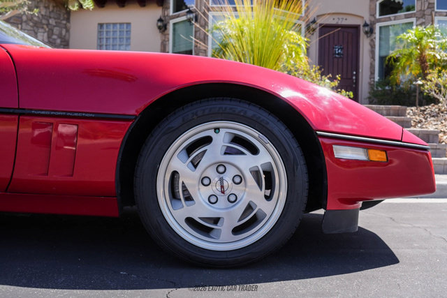 Used 1990 Chevrolet Corvette ZR-1 RWD image 11