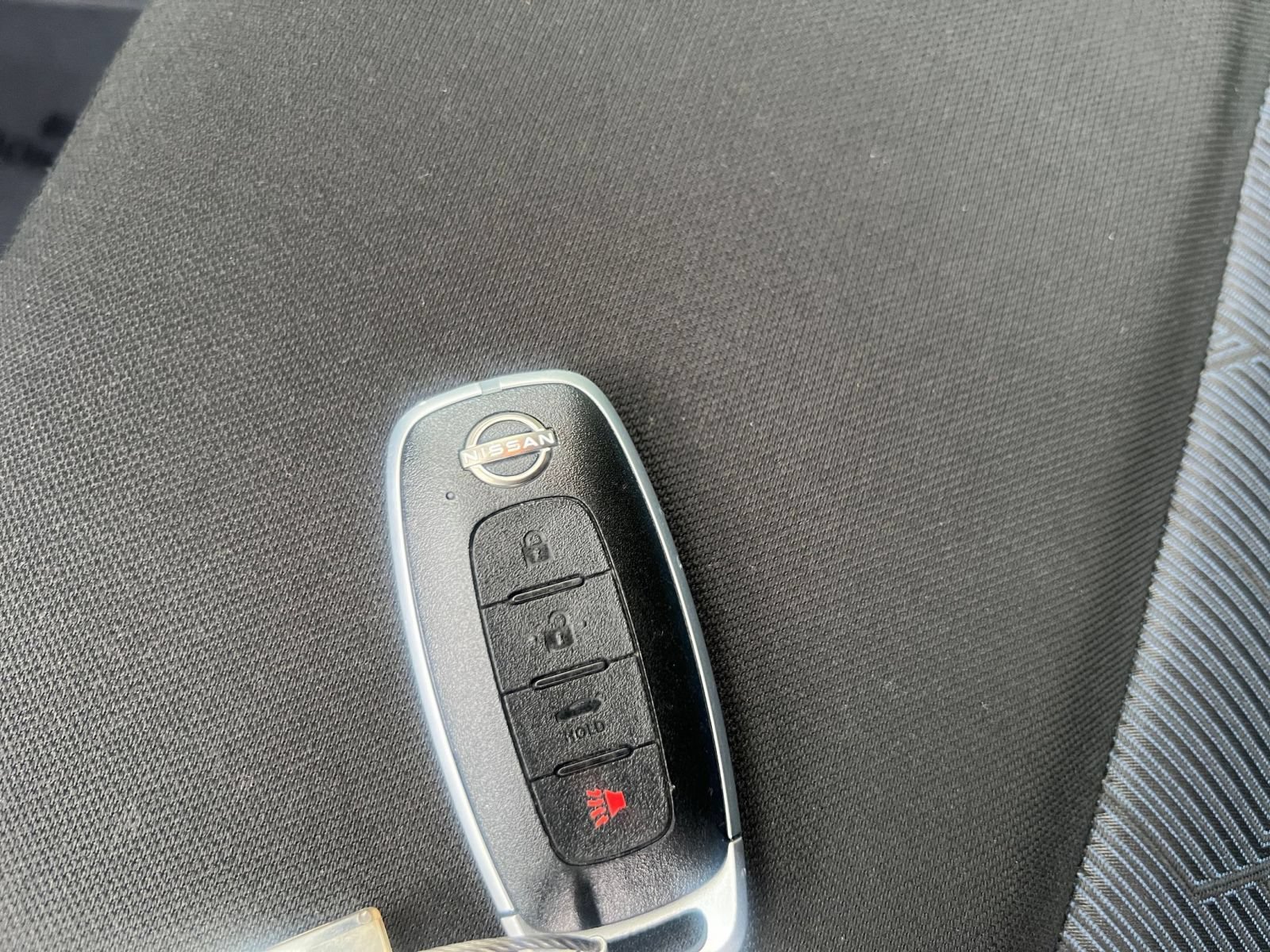 Used 2025 Nissan Versa SV FWD image 18