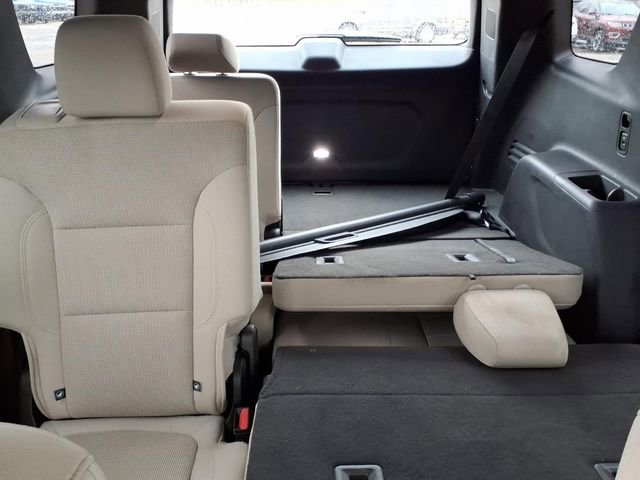 Used 2022 Chevrolet Traverse LT w/ LPO, Cargo Package image 3