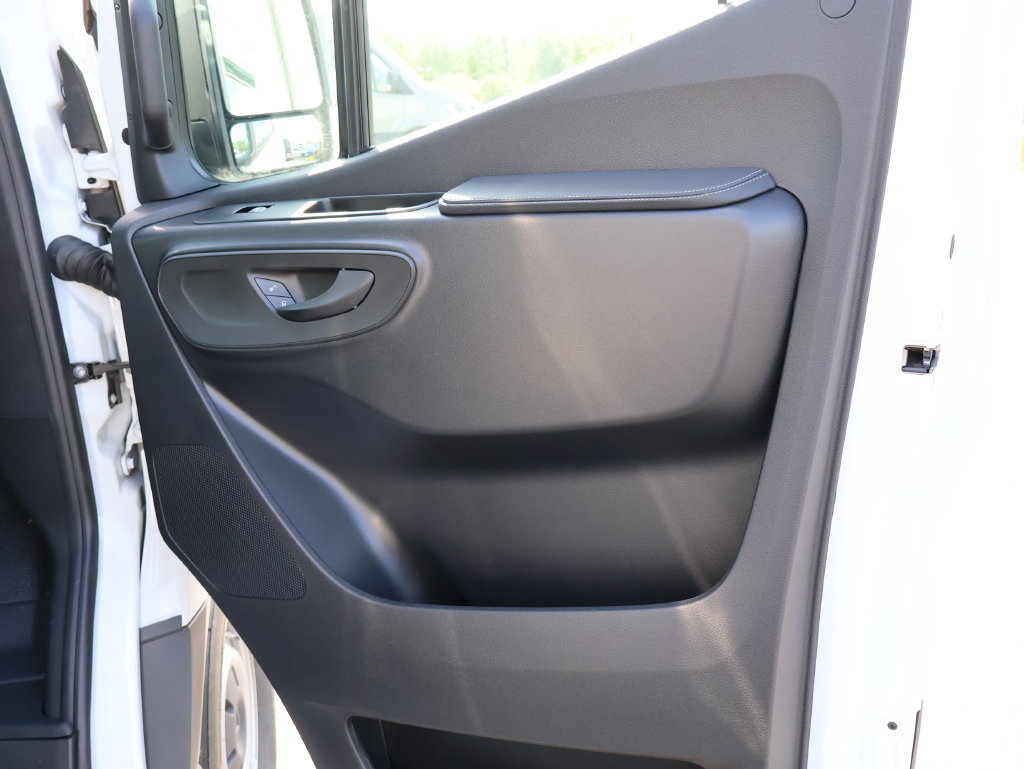 New 2026 Mercedes-Benz Sprinter 2500 image 12