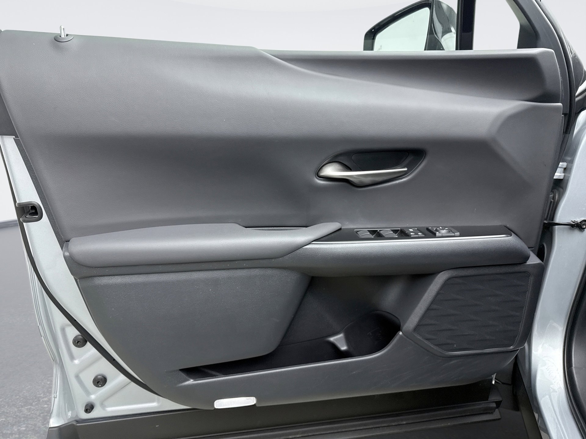 Used 2023 Lexus UX 250h AWD image 9