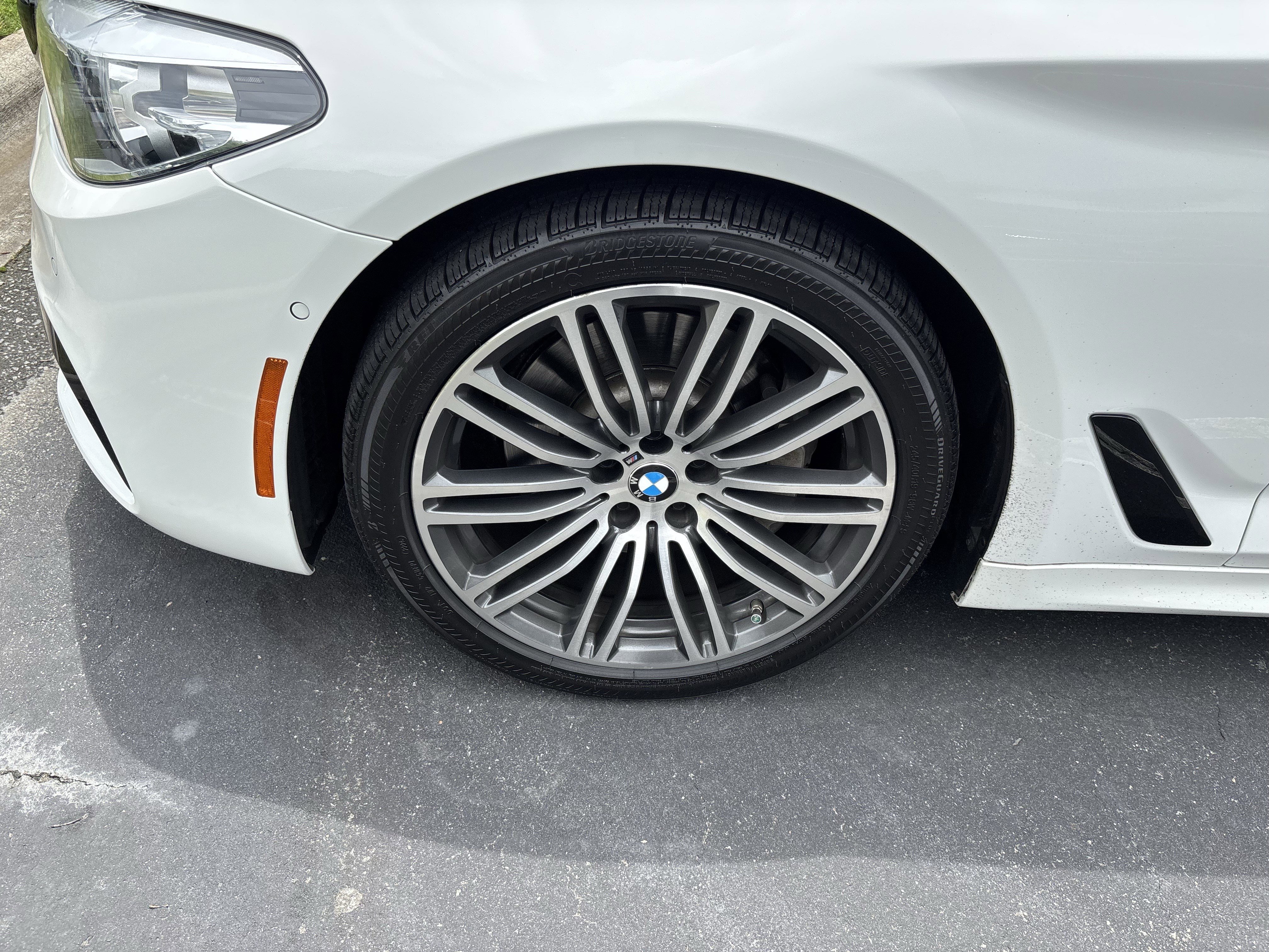 Used 2019 BMW 530i w/ M Sport Package RWD image 30