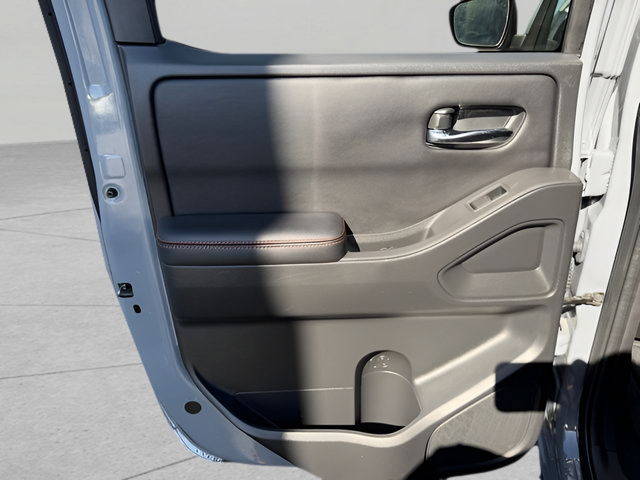 Certified 2025 Nissan Frontier PRO-4X AWD/4WD image 28