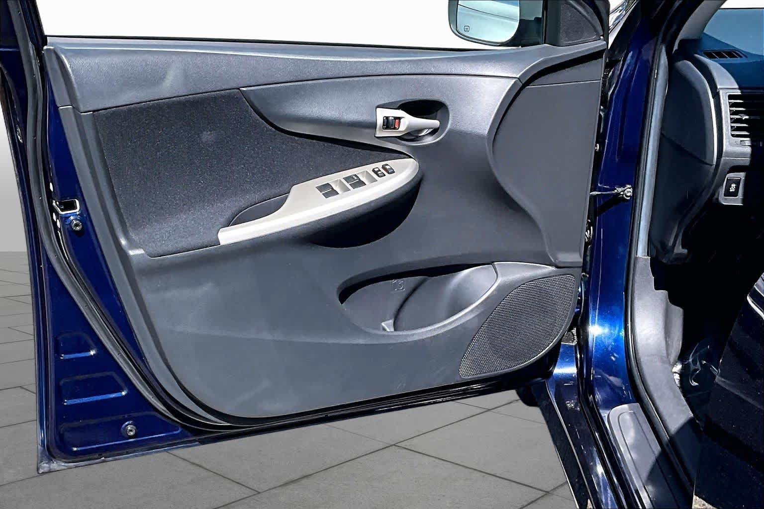 Used 2011 Toyota Corolla S FWD image 21
