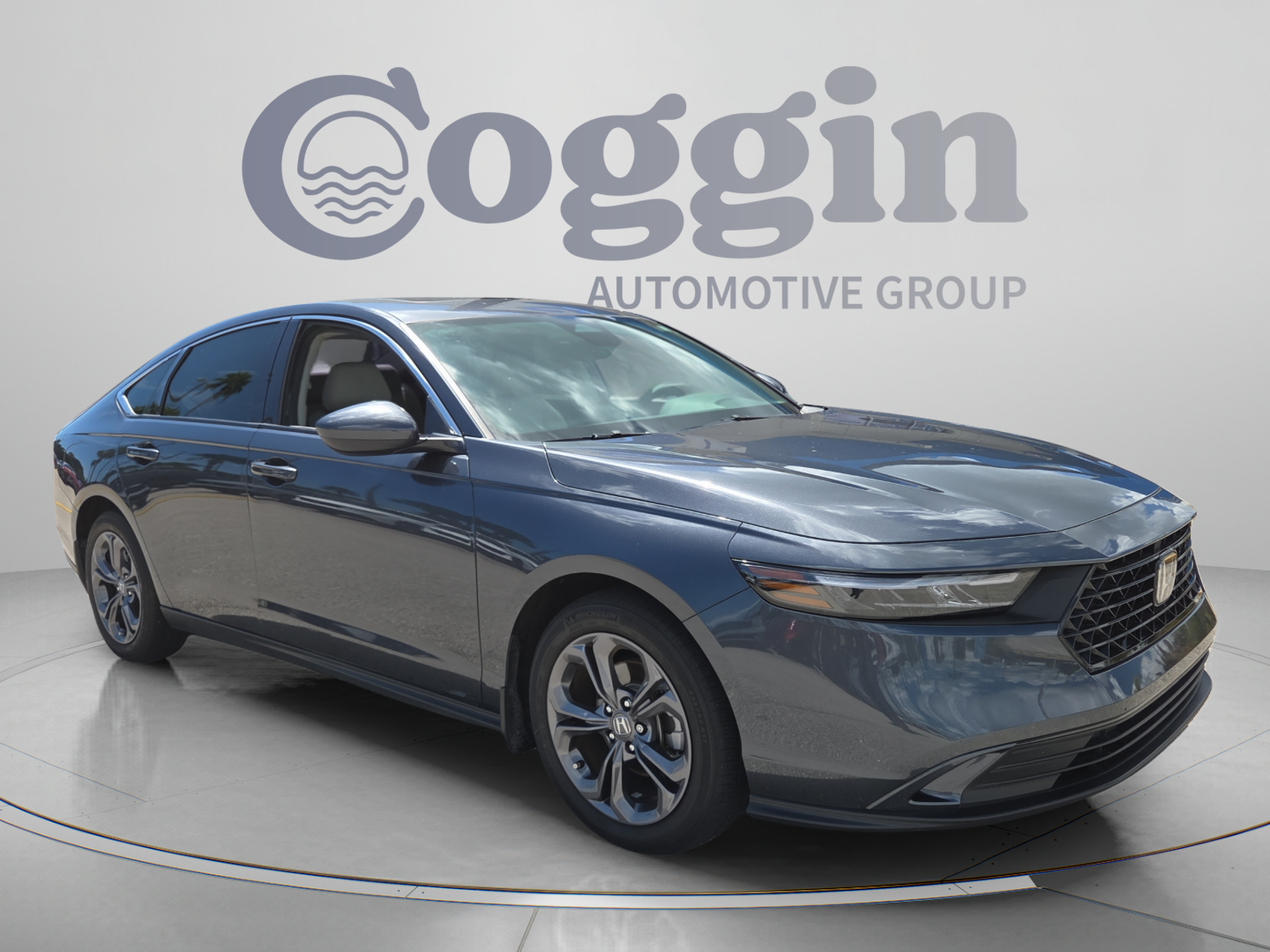 Used 2023 Honda Accord EX image 7