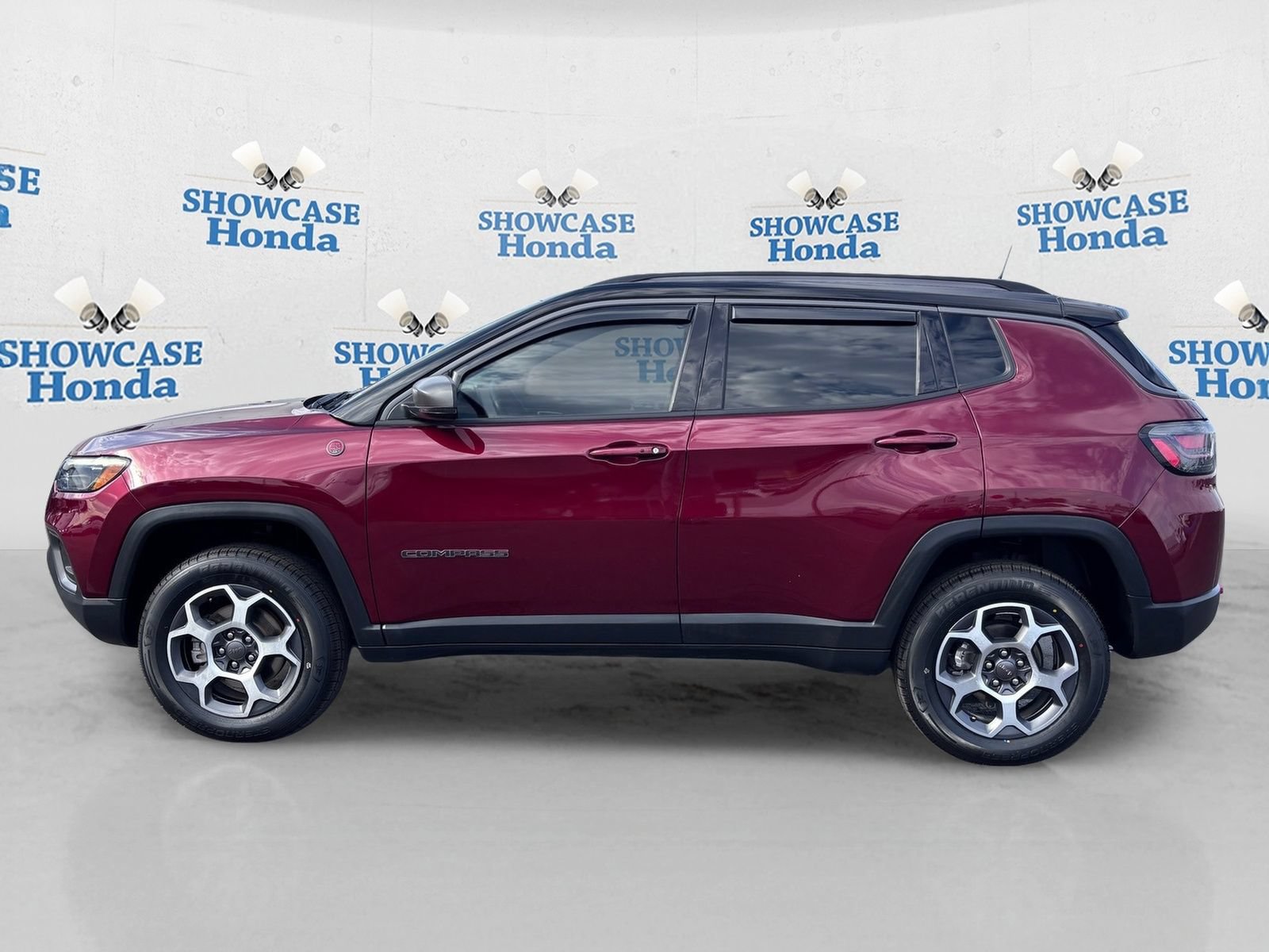 Used 2022 Jeep Compass Trailhawk w/ Trailhawk Elite Group AWD/4WD image 4