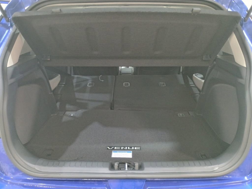 New 2026 Hyundai Venue SEL FWD image 30